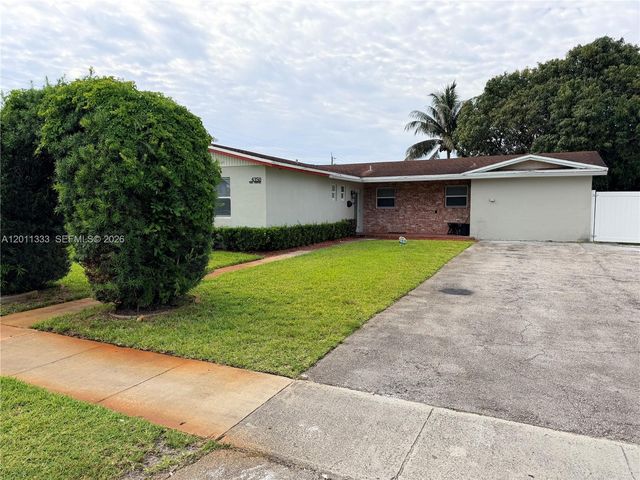 4350 NW 14th St, Lauderhill, FL 33313
