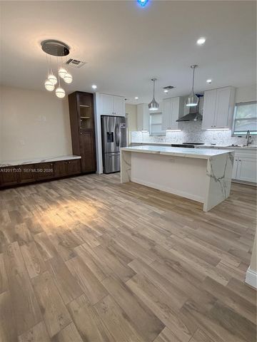 4350 NW 14th St, Lauderhill, FL 33313