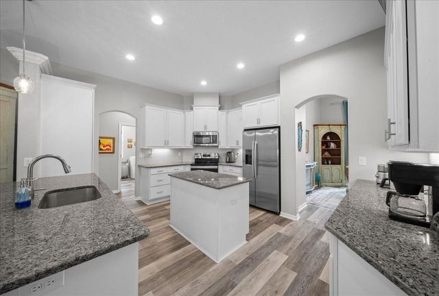 11667 W BLUEBELL DRIVE, Crystal River, FL 34428