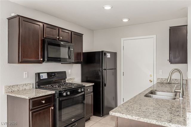 1933 Metamora Street, Las Vegas, NV 89115