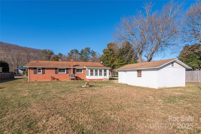 145 Killian Street, Waynesville, NC 28786