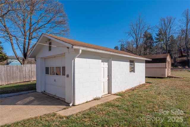145 Killian Street, Waynesville, NC 28786