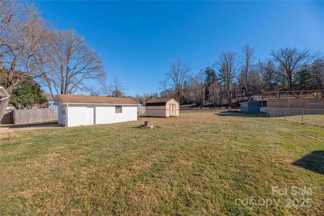 145 Killian Street, Waynesville, NC 28786