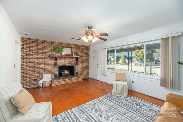 145 Killian Street, Waynesville, NC 28786