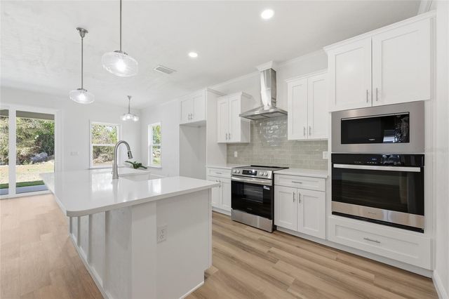 6718 SW 10TH LANE, Gainesville, FL 32607