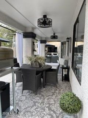 1211 W HONEYSUCKLE Lane, Chandler, AZ 85248