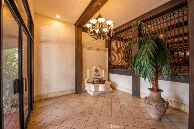 12830 Burbank Boulevard 305, Valley Village, CA 91607