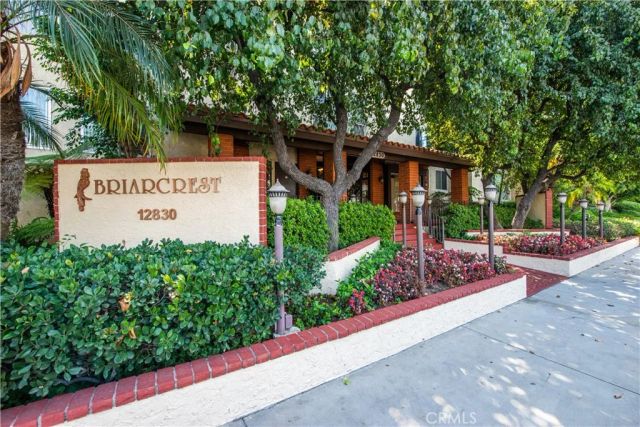 12830 Burbank Boulevard 305, Valley Village, CA 91607