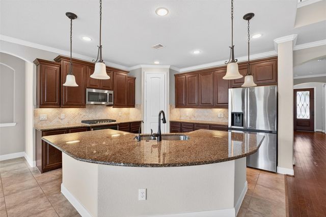 18202 Wedgewood Bluff Court, Spring, TX 77379