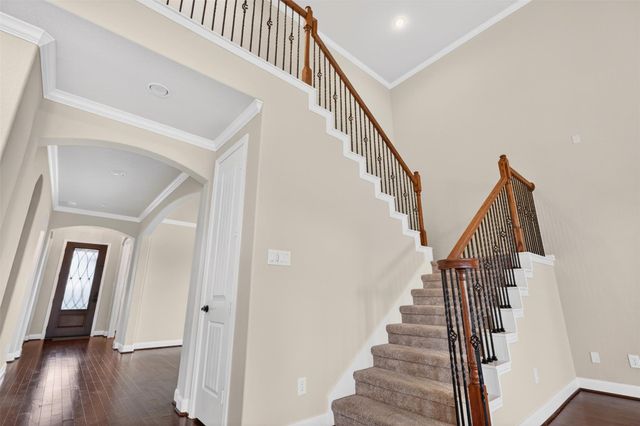 18202 Wedgewood Bluff Court, Spring, TX 77379