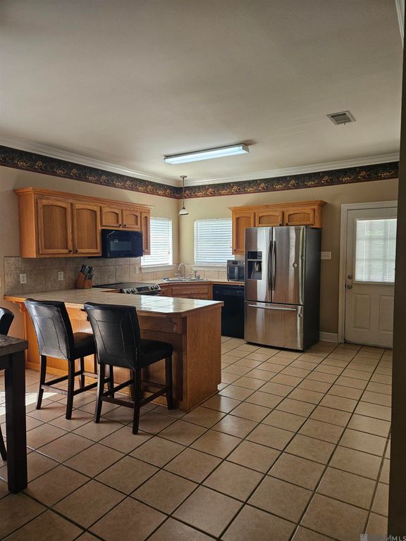 42156 Sandstone Ave, Prairieville, LA 70769