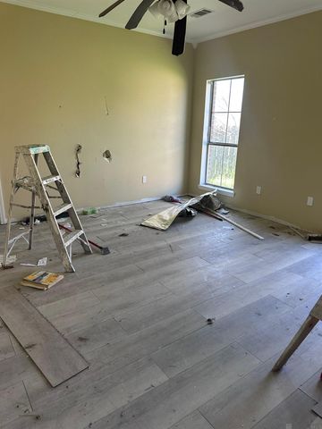 18235 Martha Dr, Zachary, LA 70791