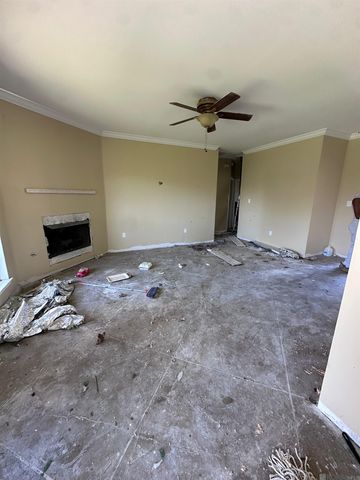 18235 Martha Dr, Zachary, LA 70791