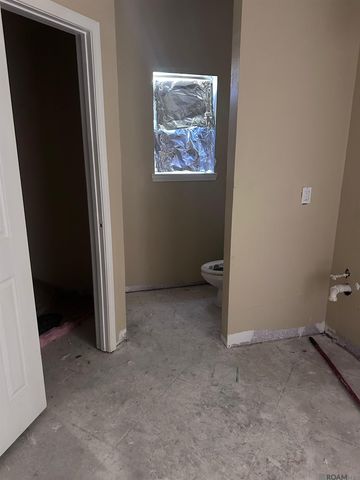 18235 Martha Dr, Zachary, LA 70791