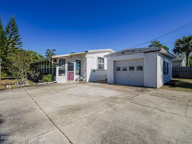 37 Sapphire Street, Melbourne, FL 32904