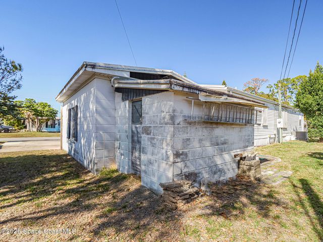 37 Sapphire Street, Melbourne, FL 32904