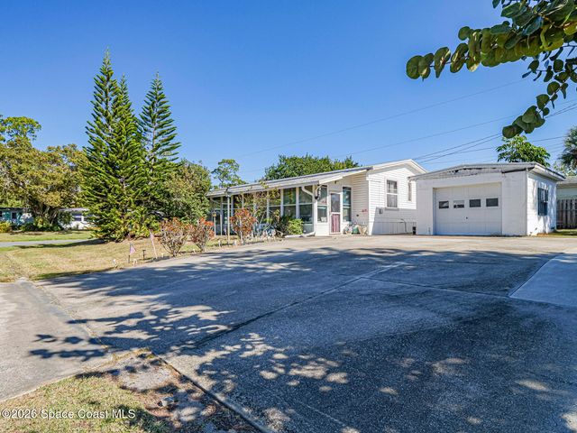 37 Sapphire Street, Melbourne, FL 32904