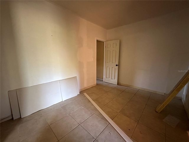 921 E 121ST AVENUE, Tampa, FL 33612