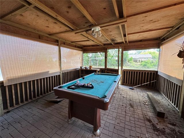 921 E 121ST AVENUE, Tampa, FL 33612