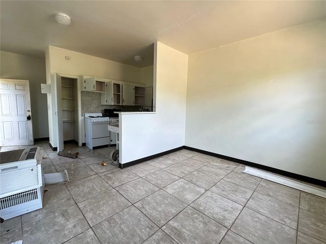 921 E 121ST AVENUE, Tampa, FL 33612