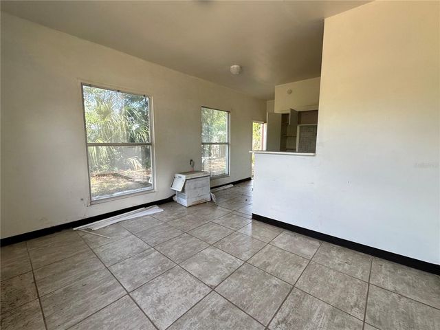 921 E 121ST AVENUE, Tampa, FL 33612