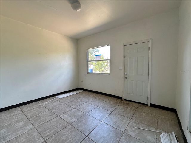 921 E 121ST AVENUE, Tampa, FL 33612