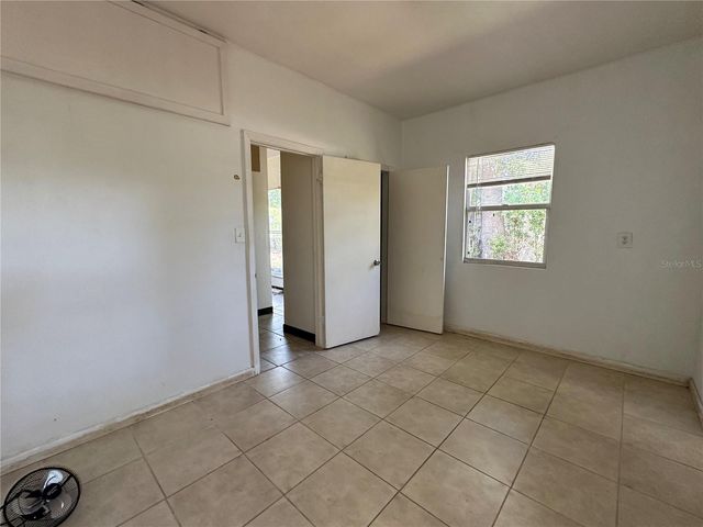921 E 121ST AVENUE, Tampa, FL 33612