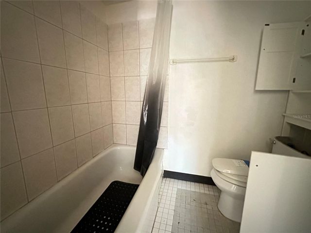 921 E 121ST AVENUE, Tampa, FL 33612