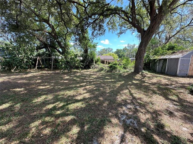 921 E 121ST AVENUE, Tampa, FL 33612