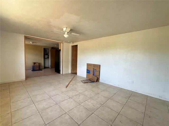 921 E 121ST AVENUE, Tampa, FL 33612