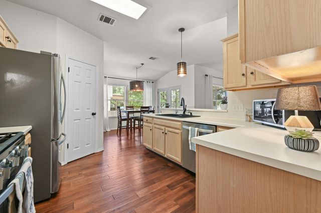 1409 Knoll Ridge DR, Cedar Park, TX 78613