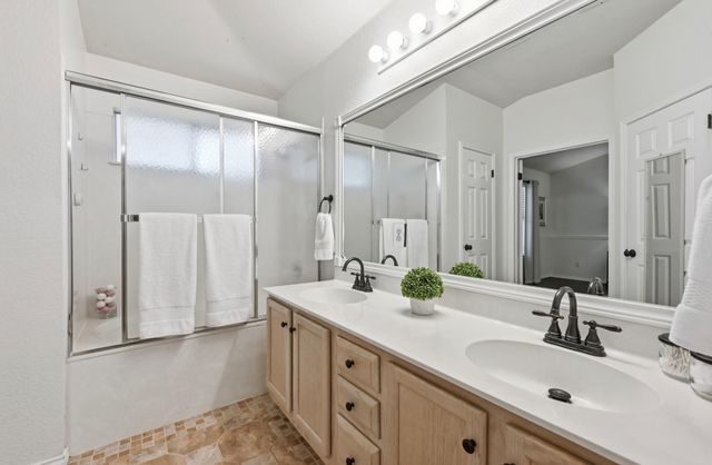 1409 Knoll Ridge DR, Cedar Park, TX 78613