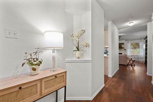 1409 Knoll Ridge DR, Cedar Park, TX 78613