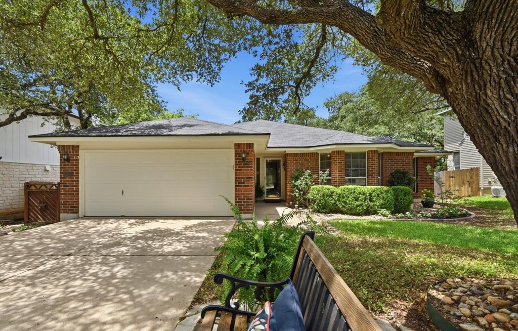 1409 Knoll Ridge DR, Cedar Park, TX 78613