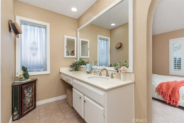 27857 Espinoza, Mission Viejo, CA 92692