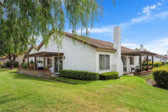 27857 Espinoza, Mission Viejo, CA 92692