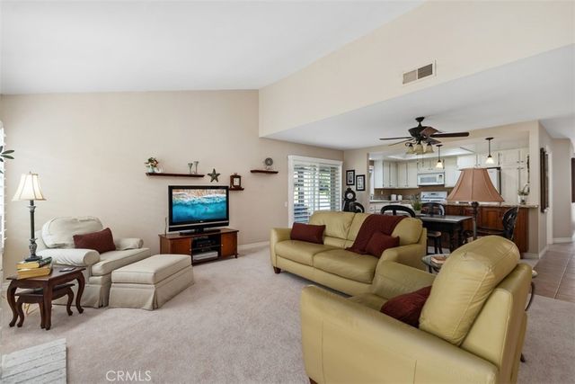 27857 Espinoza, Mission Viejo, CA 92692