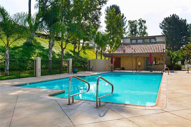 27857 Espinoza, Mission Viejo, CA 92692