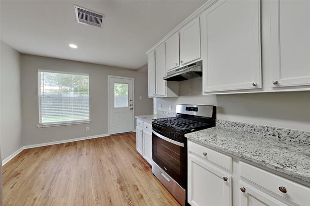 26912 Castlecliff Lane, Kingwood, TX 77339