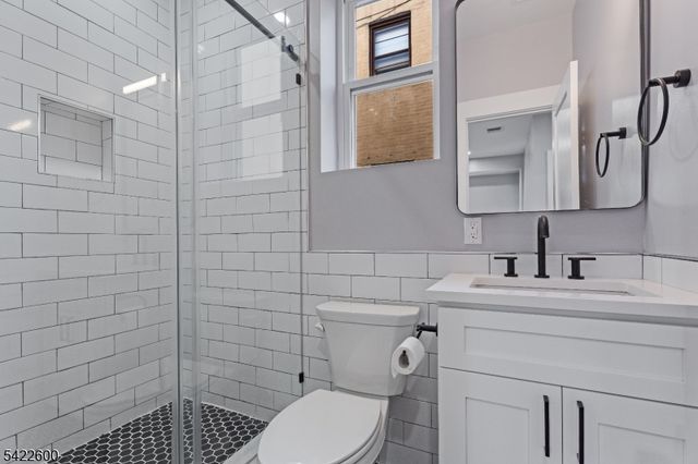 191 Franklin St, Secaucus Town, NJ 07094