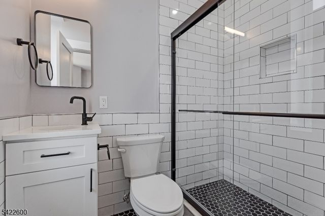 191 Franklin St, Secaucus Town, NJ 07094