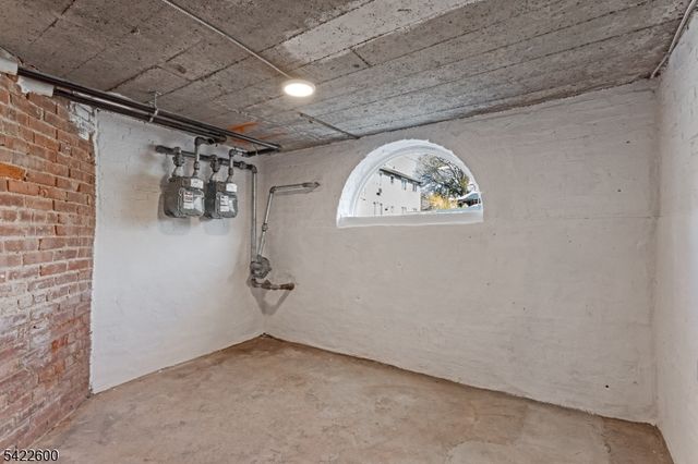 191 Franklin St, Secaucus Town, NJ 07094