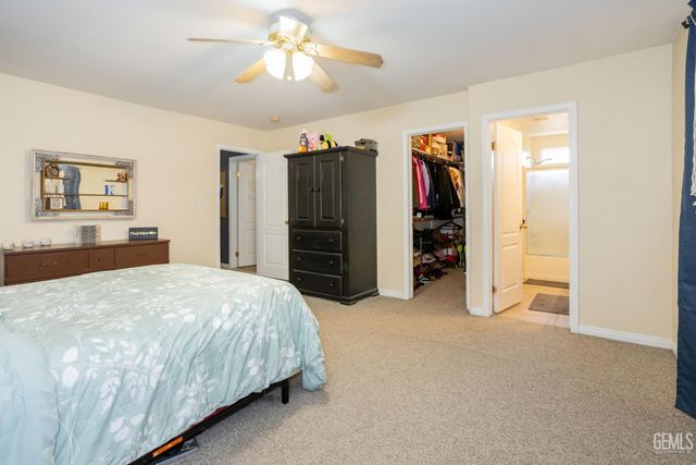 11910 Aurora Valley Avenue, Bakersfield, CA 93312