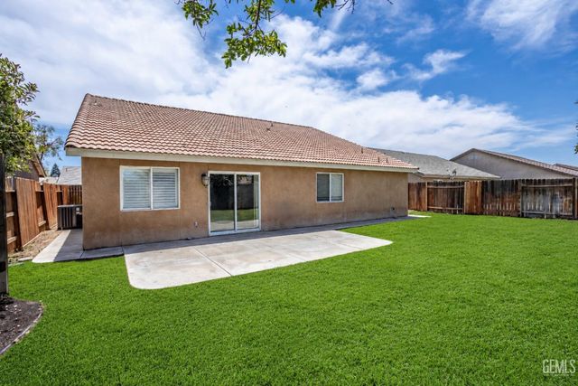 11910 Aurora Valley Avenue, Bakersfield, CA 93312