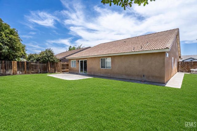 11910 Aurora Valley Avenue, Bakersfield, CA 93312