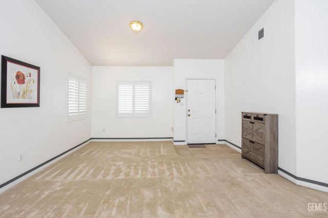 11910 Aurora Valley Avenue, Bakersfield, CA 93312