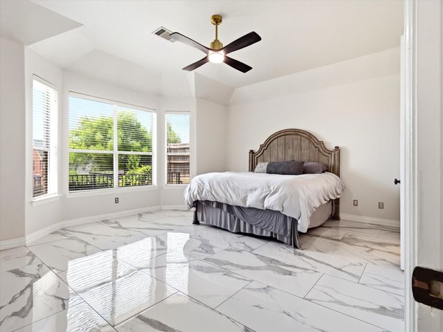 4956 Exposition Way, Fort Worth, TX 76244