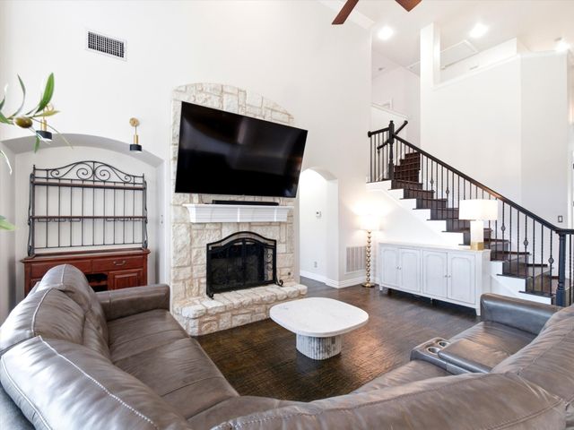 4956 Exposition Way, Fort Worth, TX 76244