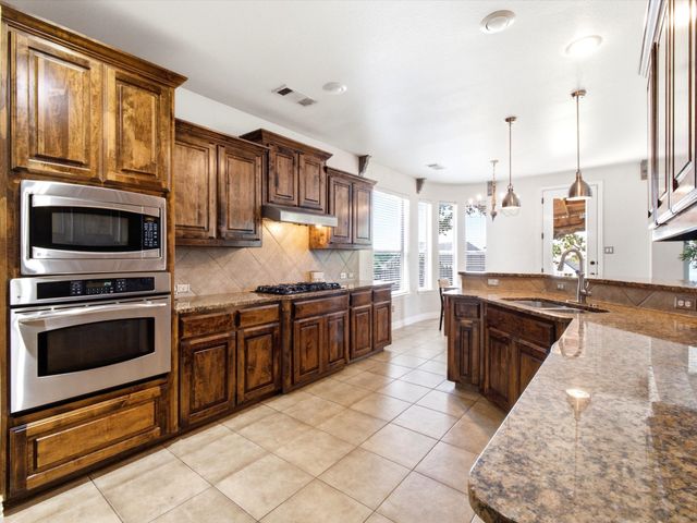 4956 Exposition Way, Fort Worth, TX 76244