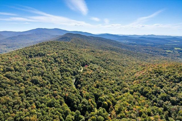 912 Deer Run Lane, Enosburg, VT 05450